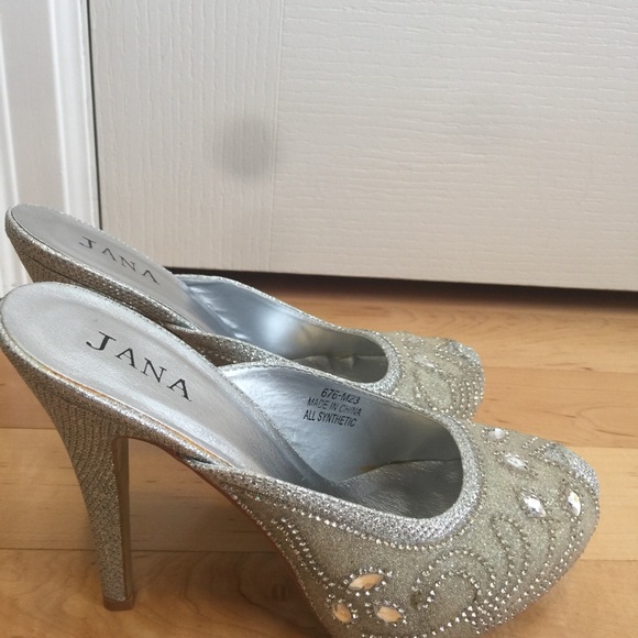 Shoes - Silver Sparkly Party High Heels